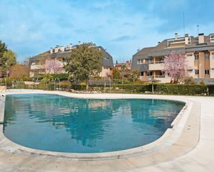 Swimming pool of Flat to rent in La Moraleja  with Air Conditioner and Terrace