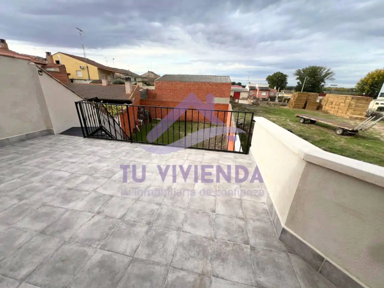Terrace of Detached homes for rent in Pollos  with Heating and Furnished