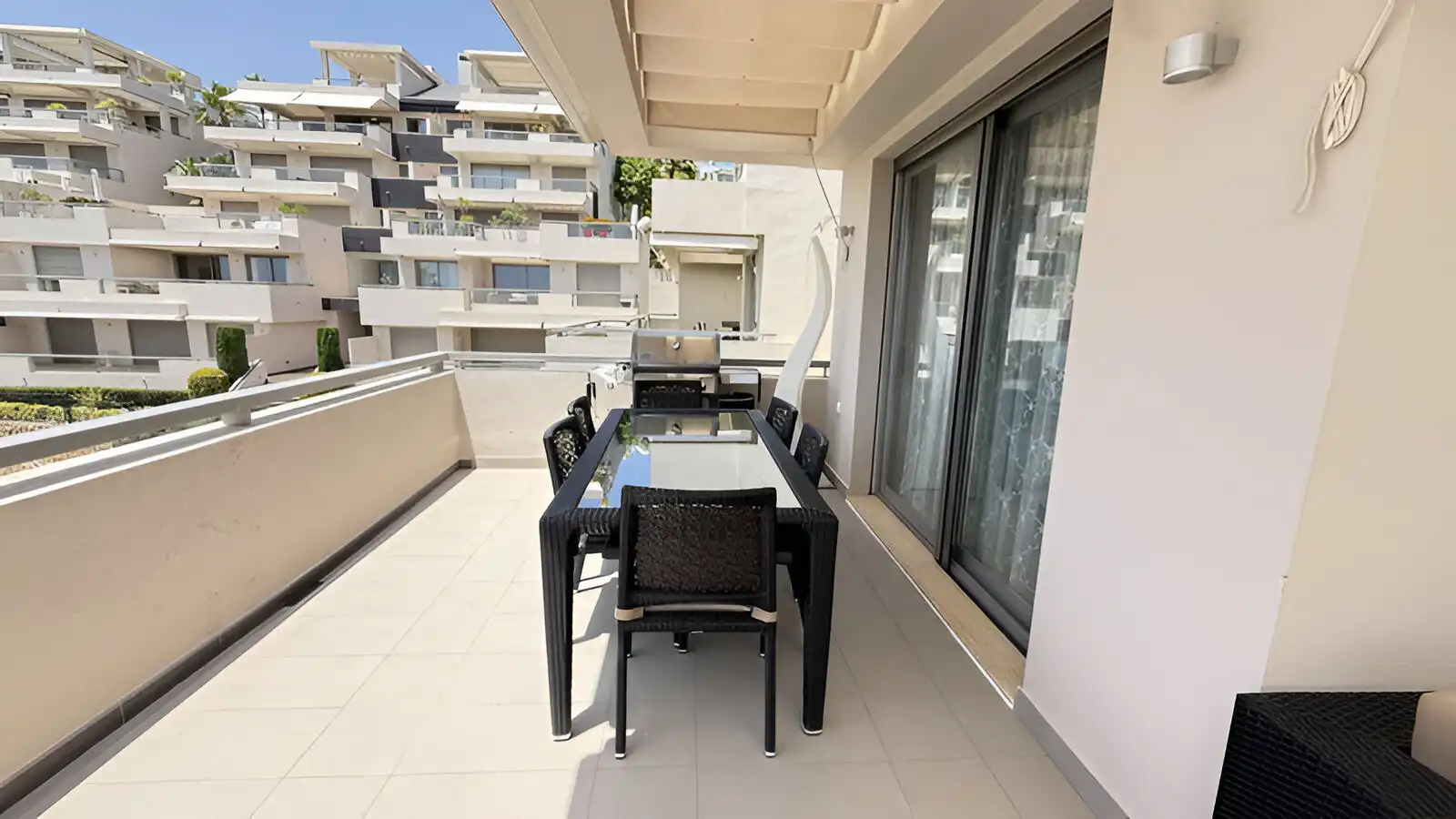 Apartament amb piscina en venda a Benahavís pueblo, imagen 10