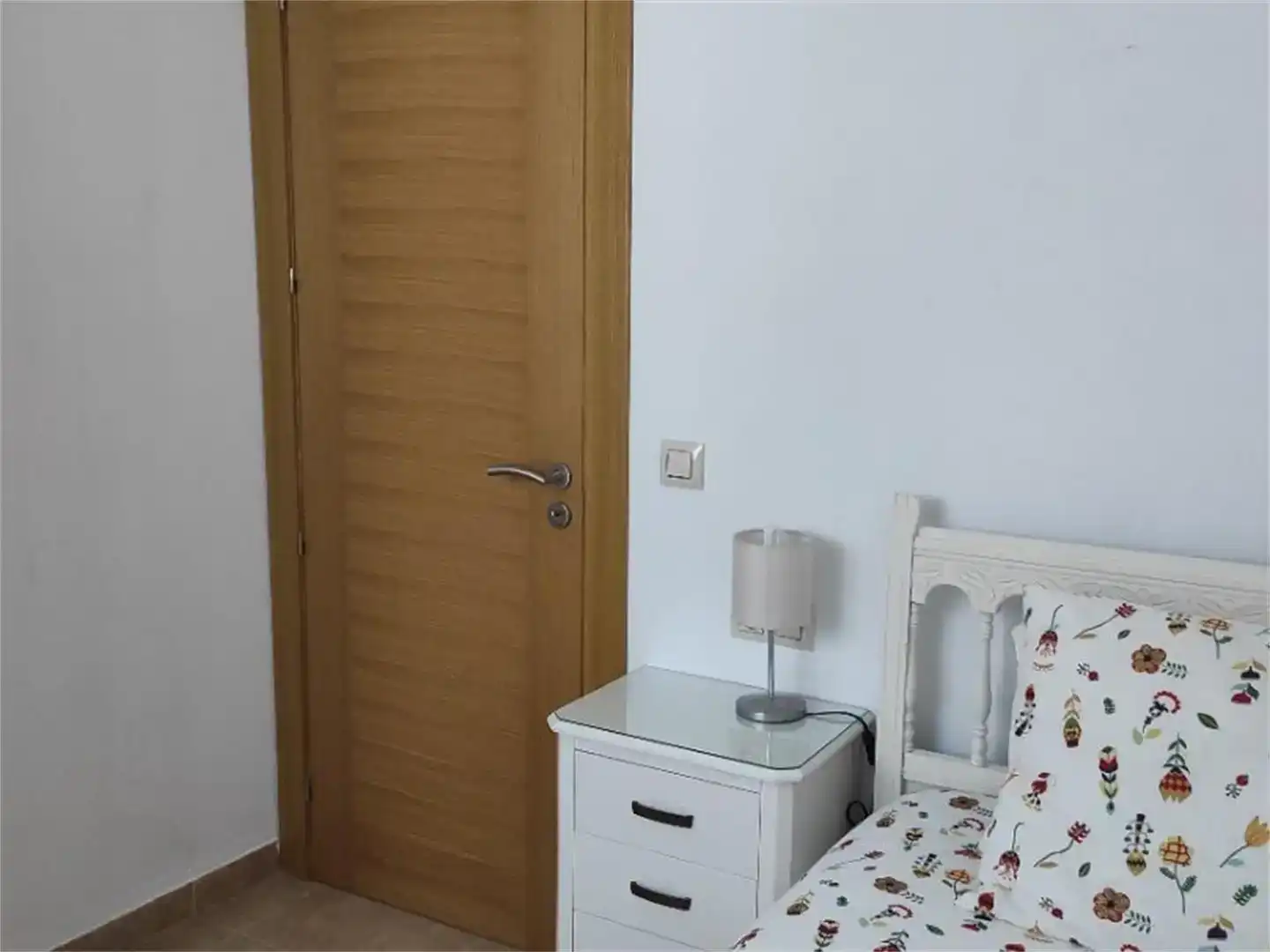 Schlafzimmer von Country house zur Miete in Pinet mit Klimaanlage und Balkon