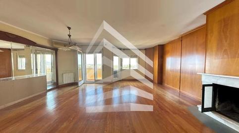 Foto 2 de Pis en venda a Dels Països Catalans, Centre, Salt