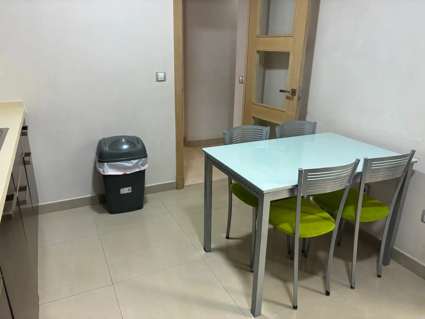 Wohnung zum Verkauf in Los Barrios mit Terrasse und Gemeinschaftspool