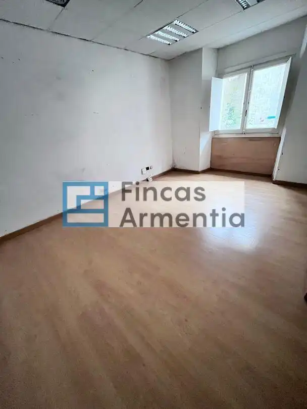 Local comercial en venda a CORRERIA, imagen 4