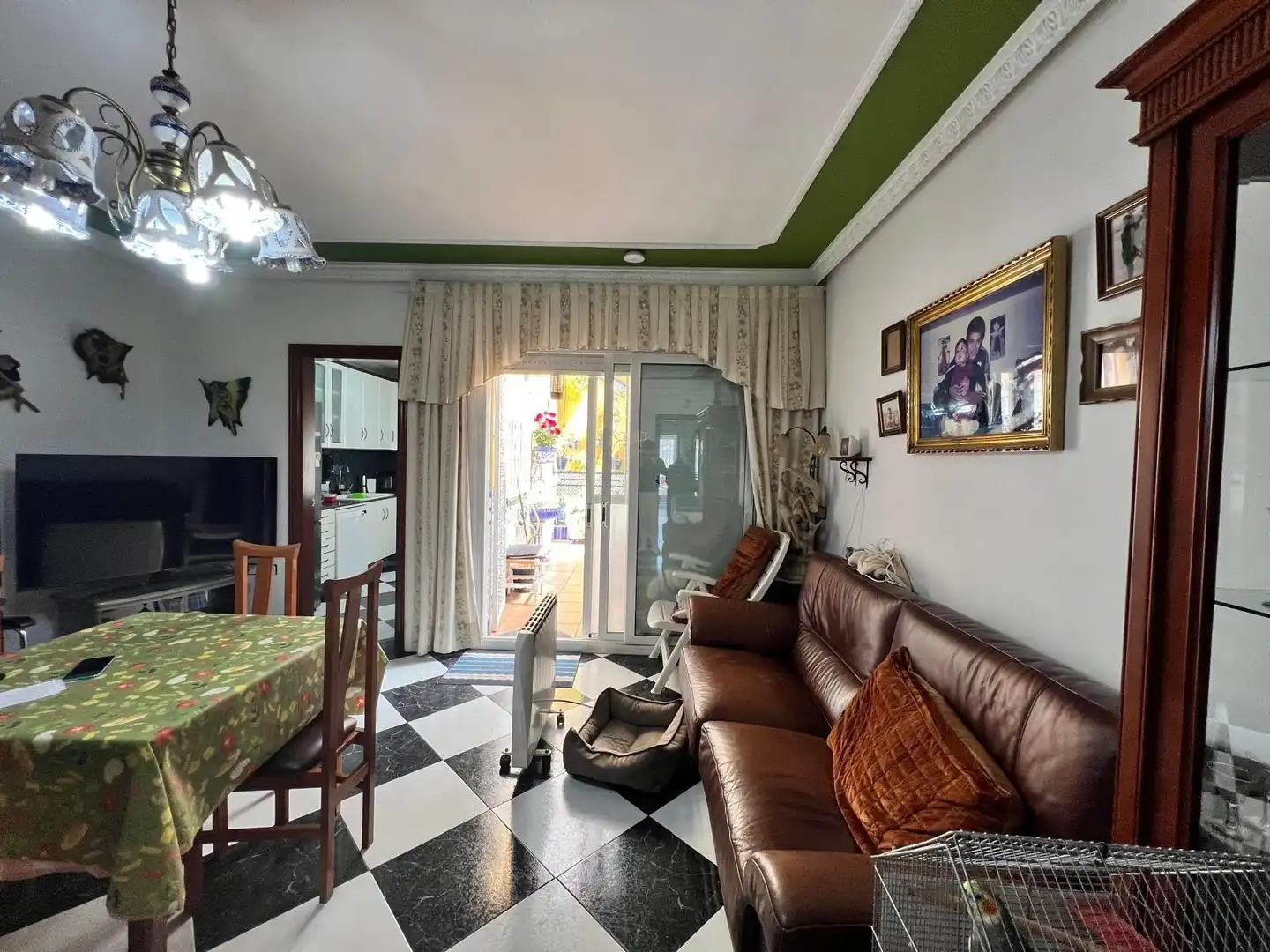 Sala d'estar de Casa o xalet en venda en Sabadell amb Aire condicionat, Jardí privat i Terrassa