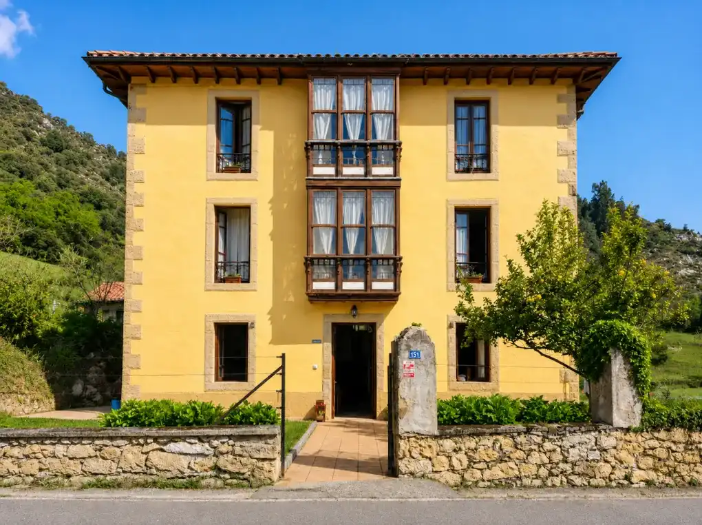 Casa amb terrassa en venda a Narganes