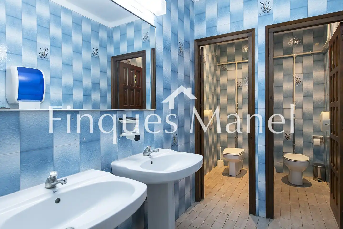 Bany de Edifici en venda en L'Escala
