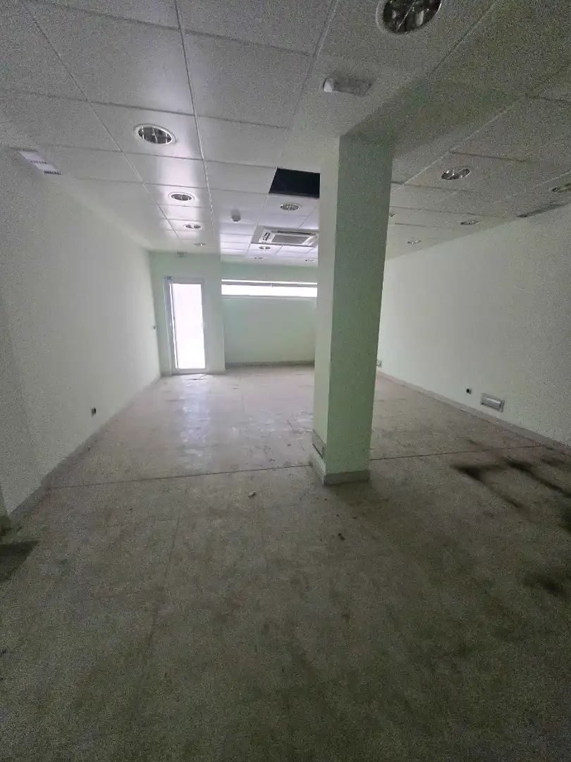 Local en venta en Coslada con Aire acondicionado