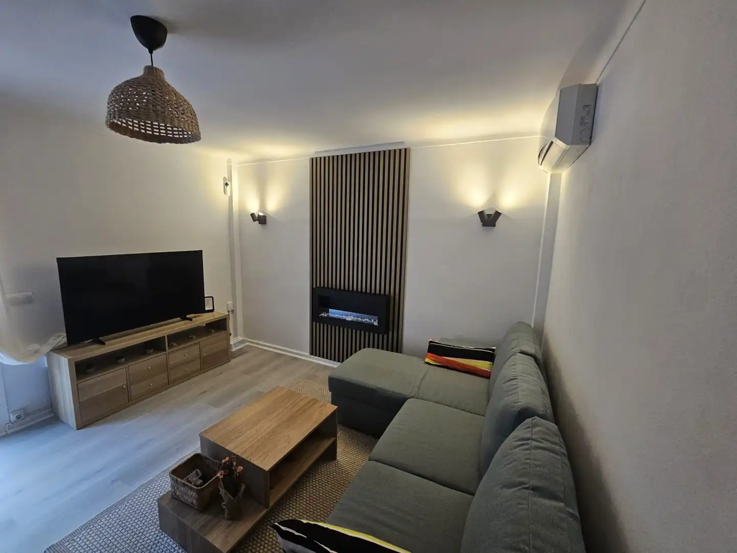 Sala de estar de Casa adosada de alquiler en Pollença con Aire acondicionado, Calefacción y Terraza