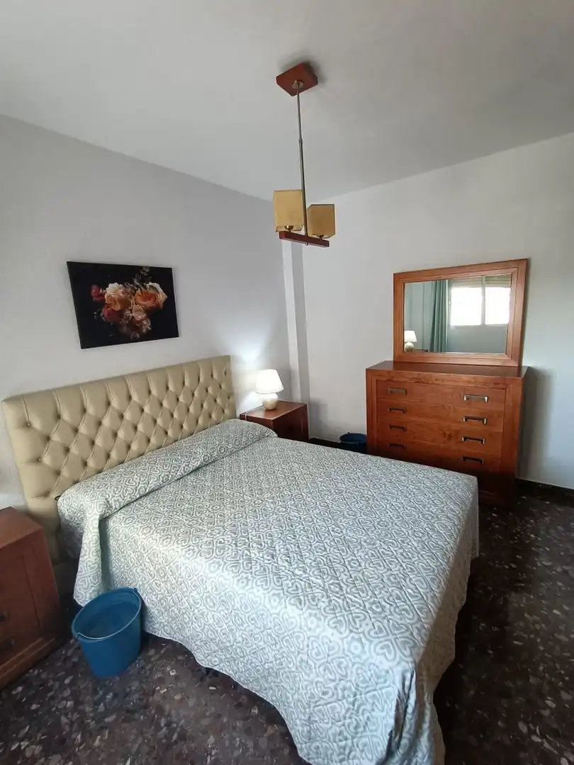 Schlafzimmer von Wohnung zur Miete in Jaén mit Klimaanlage, Terrasse und Möbliert