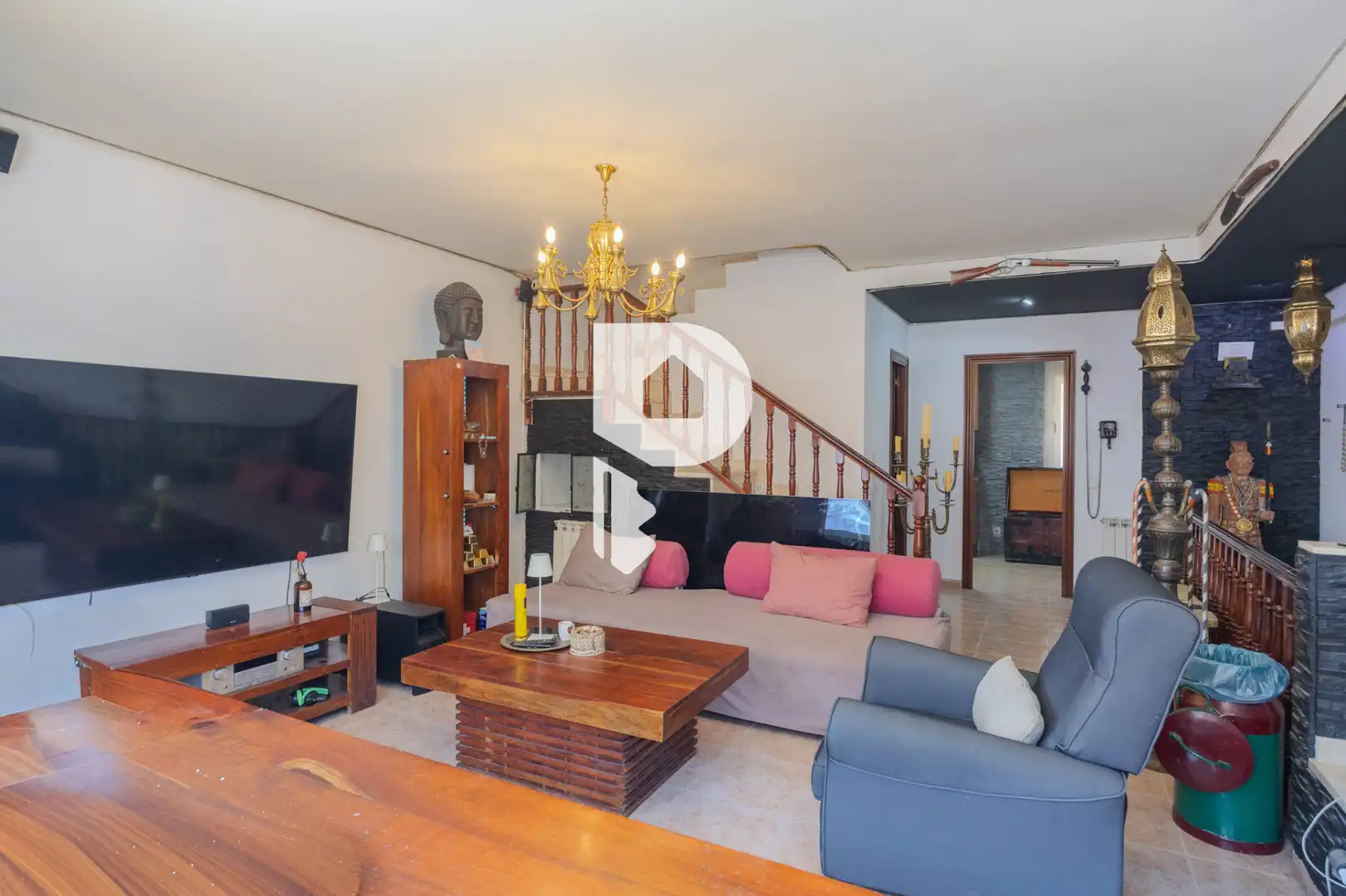Sala de estar de Casa adosada en venta en Sant Vicenç Dels Horts con Aire acondicionado, Calefacción y Terraza
