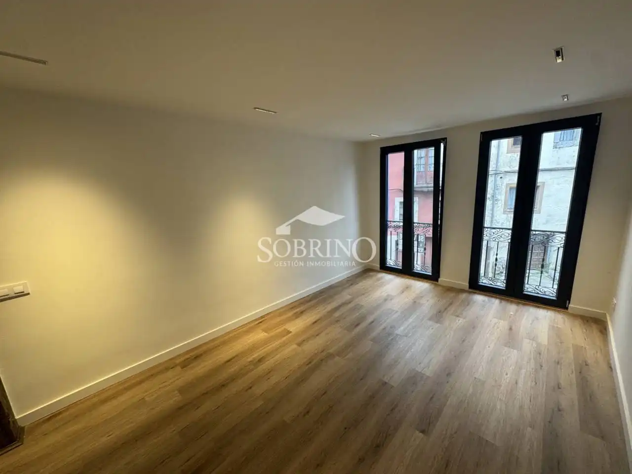Appartamento con terrazza in vendita a Calle Cueto Bajo 1, imagen 2