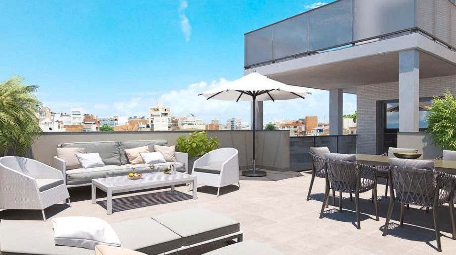Terrace of Flat for sale in Badalona  with Air Conditioner, Heating and Private garden