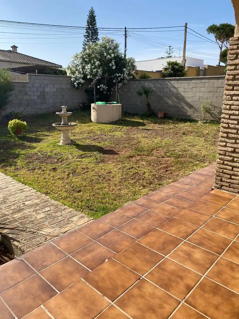 Chalet con jardín en venta en Las Lagunas - Campano, imagen 34