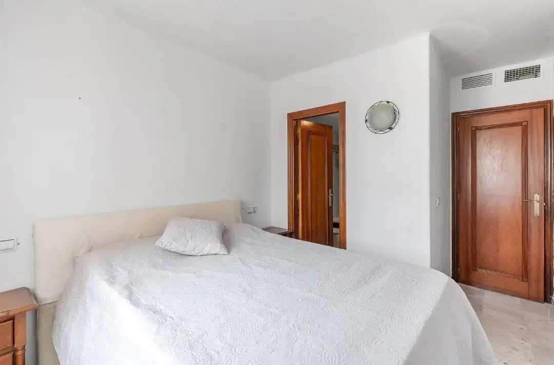 Apartamento con terraza en venta en Playa de los Locos, imagen 12