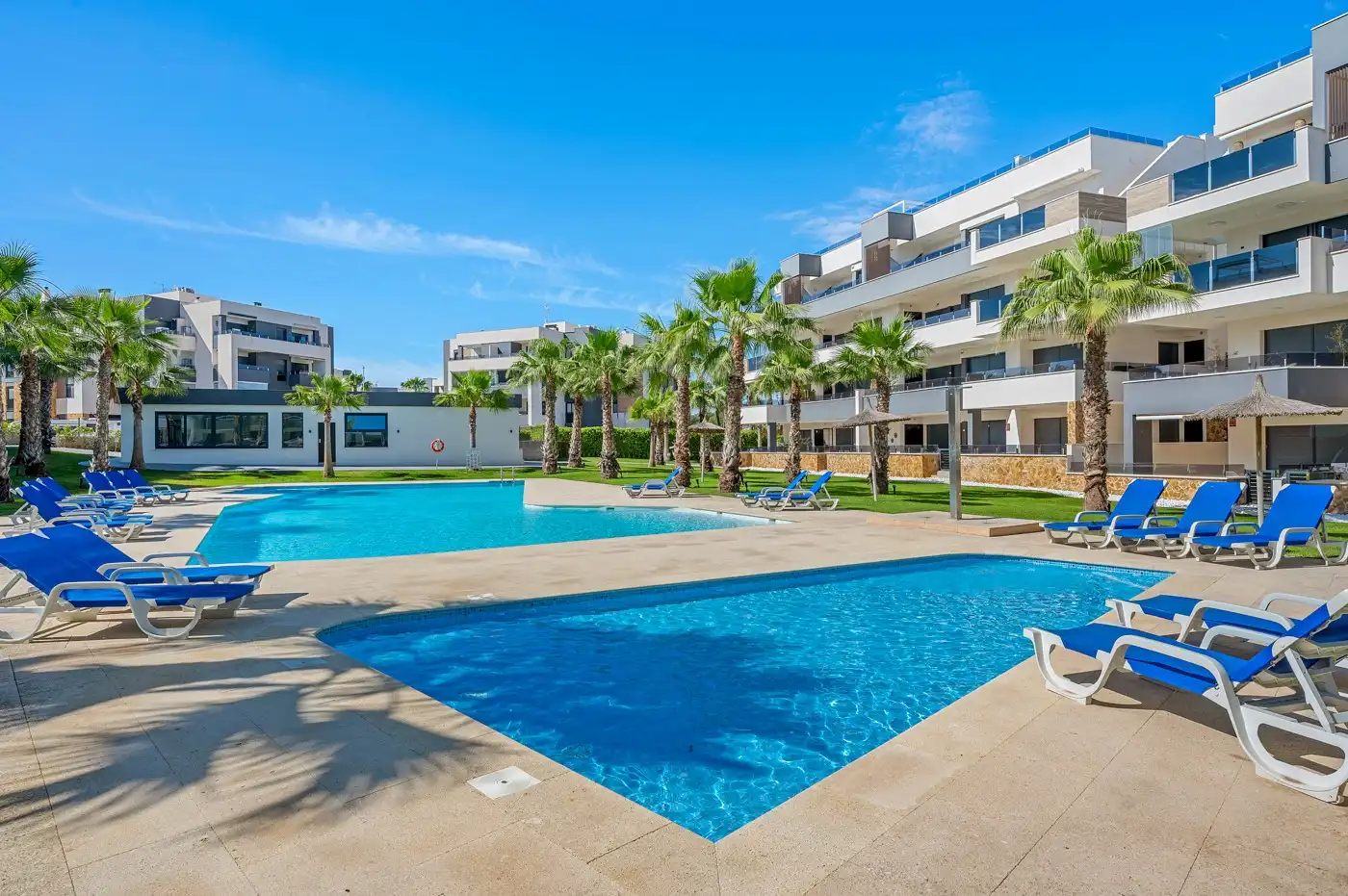 Apartamento con ascensor en venta en Orihuela Costa, imagen 2