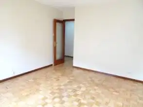 Habitación de Piso de alquiler en Gijón  con Calefacción, Parquet y Trastero