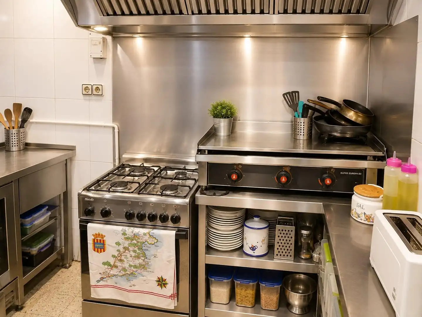 Cocina de Local de alquiler en Montornès del Vallès
