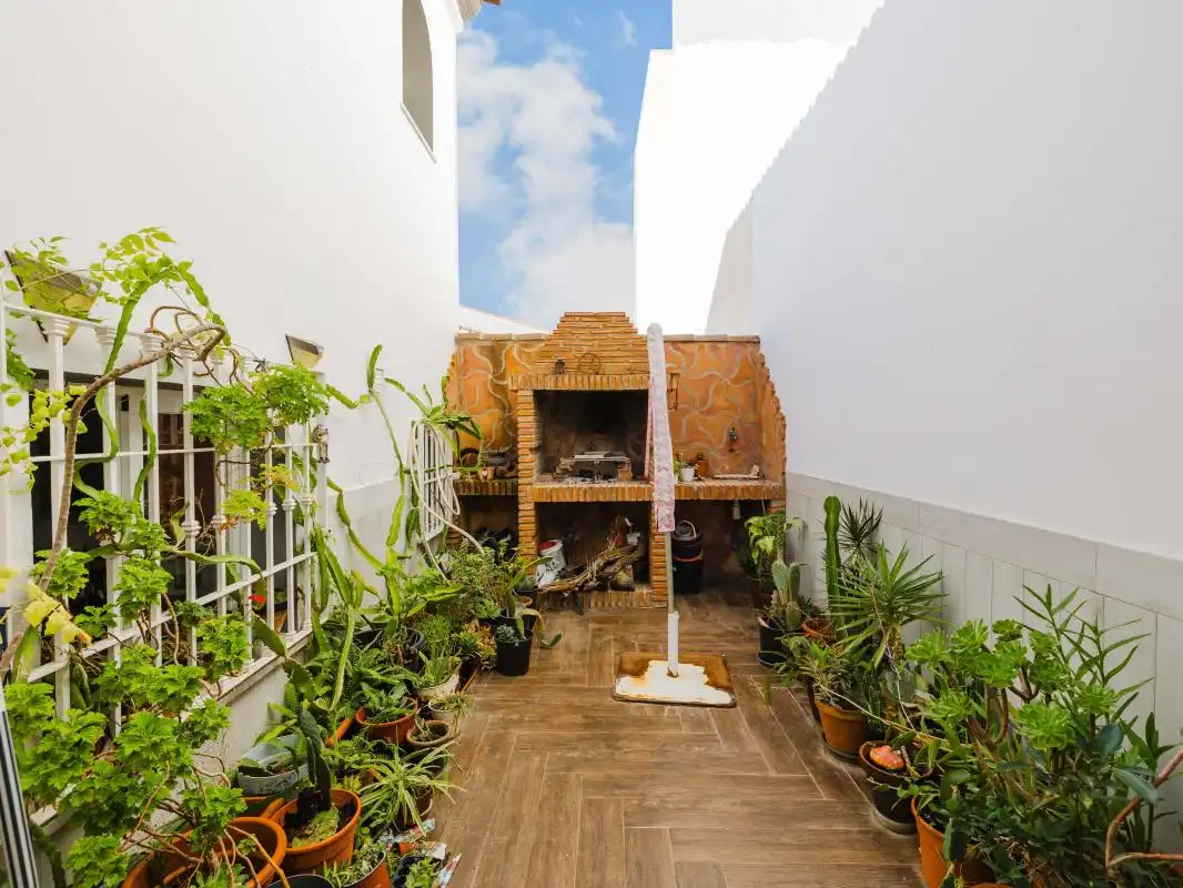 Jardí de Casa adosada en venda en Vélez-Málaga amb Aire condicionat, Calefacció i Terrassa