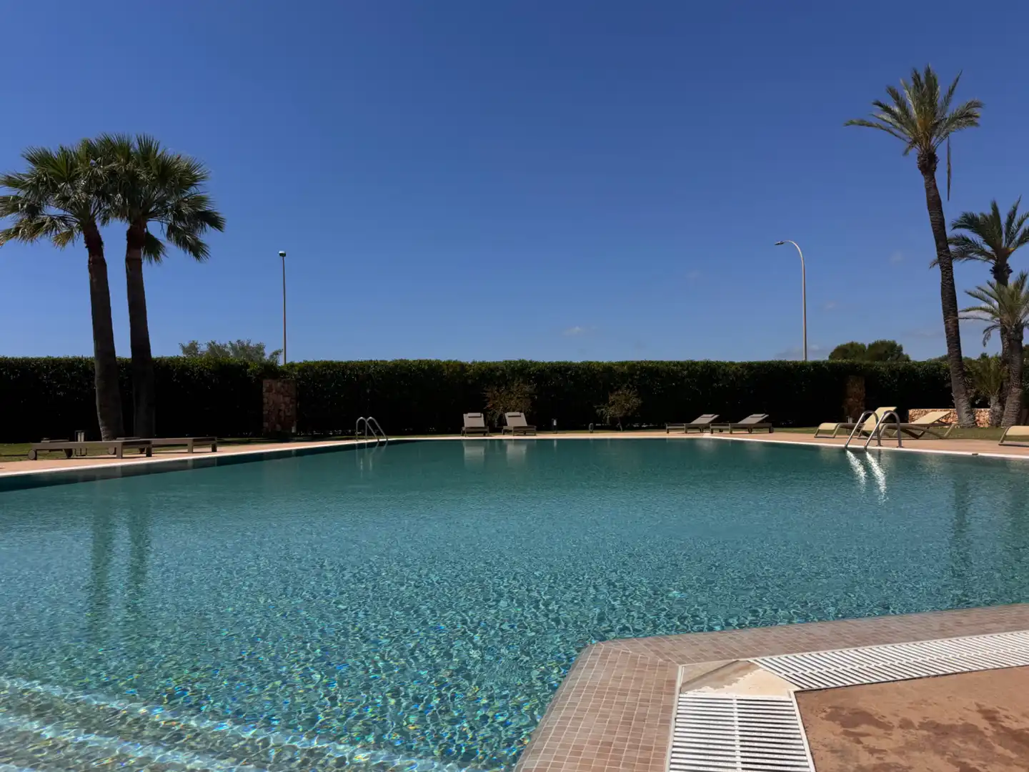 Piscina de Planta baja en venta en Sant Llorenç des Cardassar con Aire acondicionado, Jardín privado y Amueblado