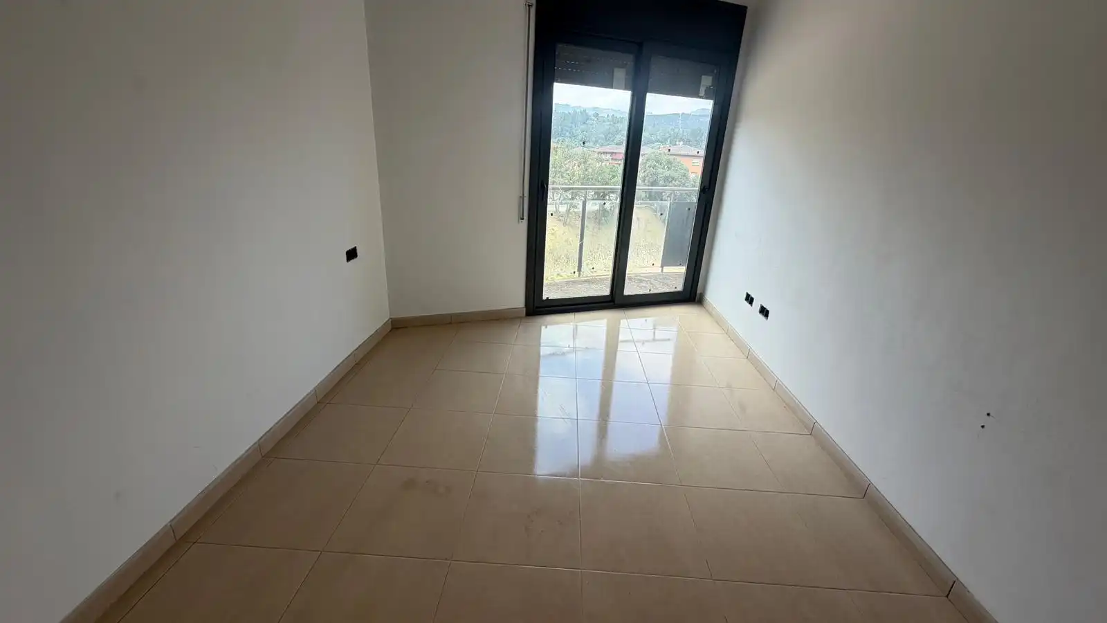 Semi-detached house for sale in C/ Domenec Refart, imagen 2