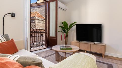 Foto 2 de Piso de alquiler en Calle Huertas, Cortes - Huertas,  Madrid Capital