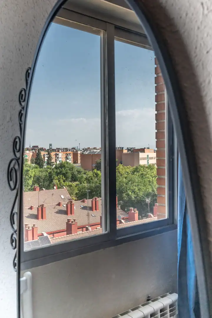 Dormitori de Pis en venda en Madrid amb Calefacció i Terrassa