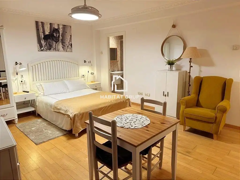 Habitación de Estudio en venta en Girona