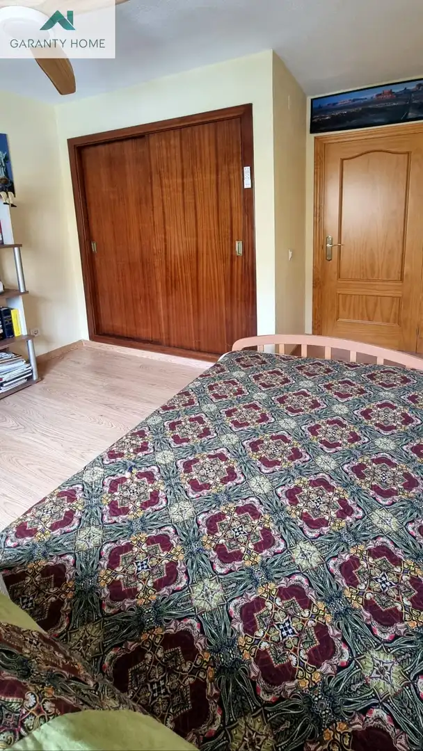 Dormitori de Pis en venda en Benalmádena amb Jardí privat, Terrassa i Moblat