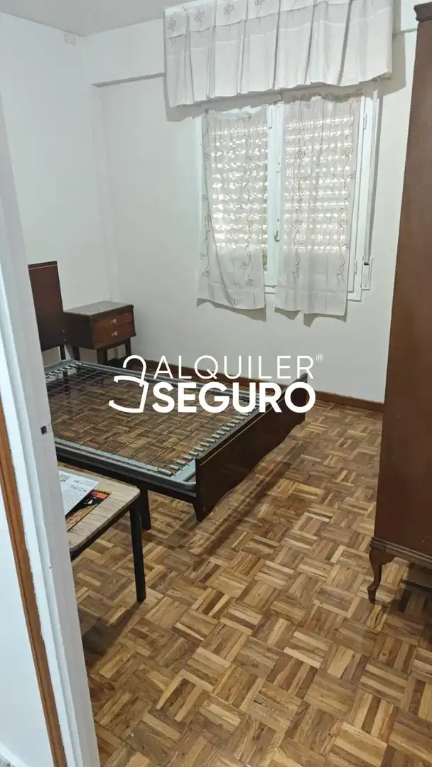 Habitación de Piso de alquiler en Aranda de Duero con Calefacción, Terraza y Trastero