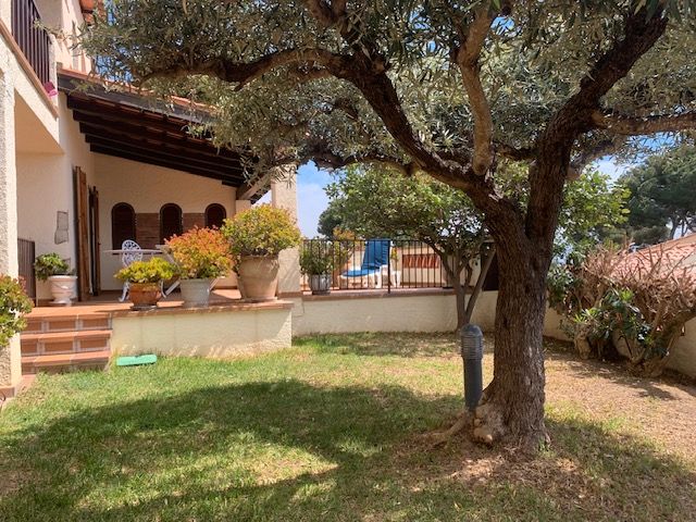 Garden of Single-family semi-detached for sale in L'Estartit  with Terrace, Furnished and Community pool