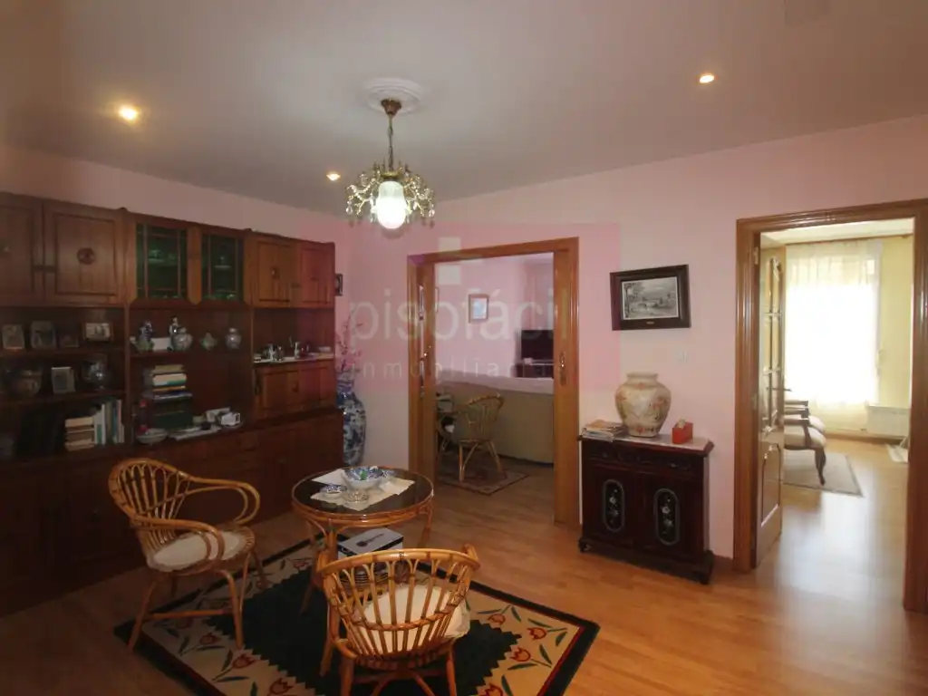 Sala d'estar de Casa o xalet en venda en Lugo amb Terrassa