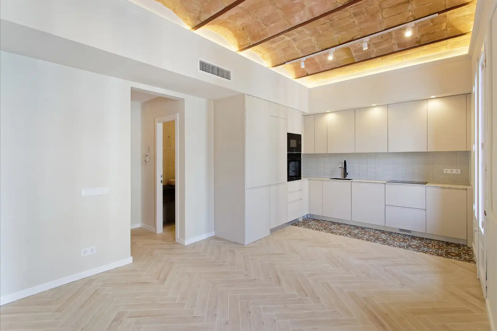 Cocina de Piso en venta en Barcelona con Aire acondicionado, Calefacción y Horno