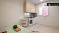 Kitchen of Flat to rent in  Madrid Capital  with Air Conditioner and Balcony