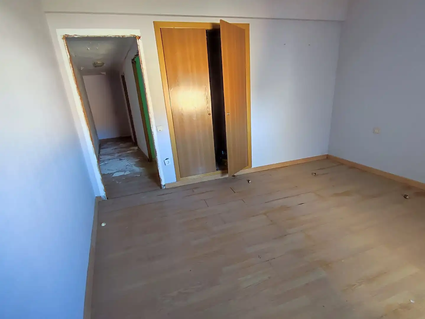Piso en venta en Calle Reyes Católicos, imagen 4