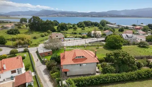 Casa con jardín en venta en Avenida Paseo Portugal, imagen 9