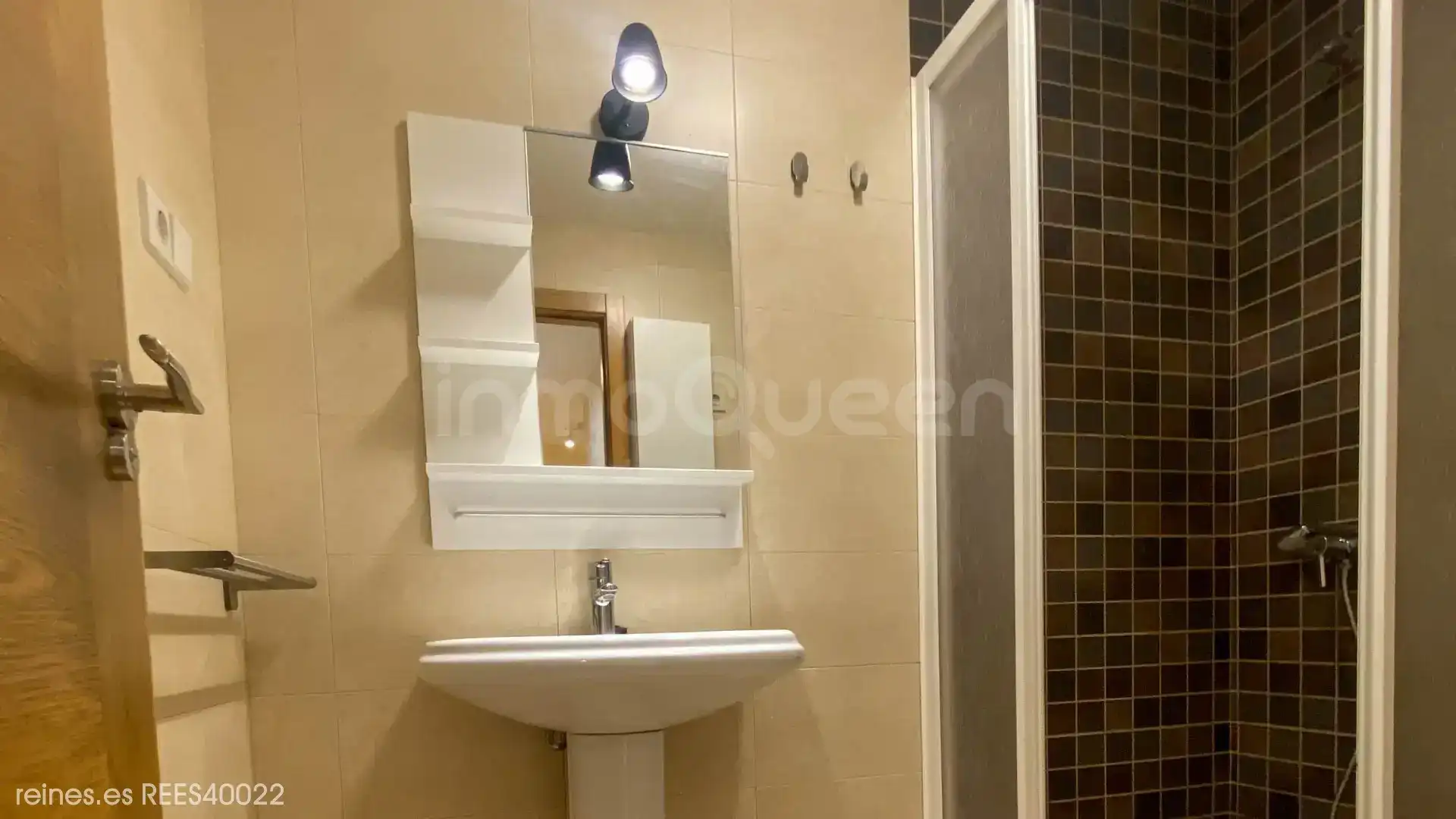 Badezimmer von Wohnung zum Verkauf in Barreiros mit Heizung, Terrasse und Möbliert