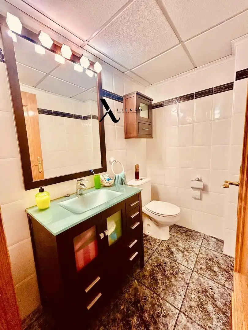 Bany de Dúplex en venda en Lorca amb Aire condicionat, Jardí privat i Terrassa