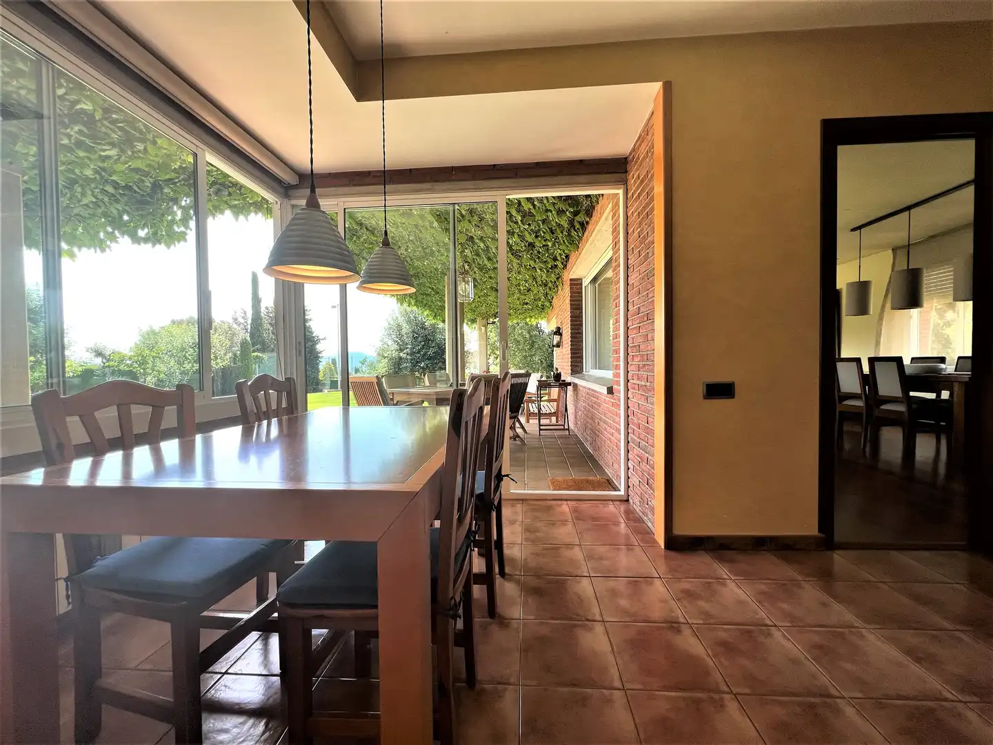 Menjador de Casa o xalet en venda en Canovelles amb Aire condicionat, Calefacció i Jardí privat