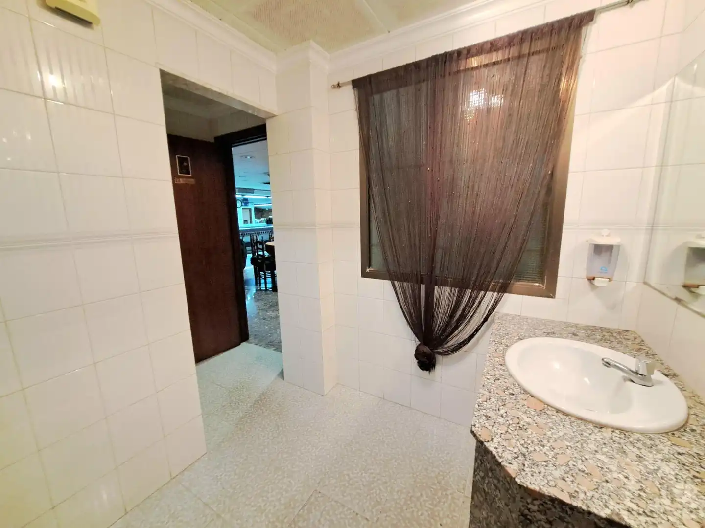 Business premises for sale in Casc Urbà, imagen 9