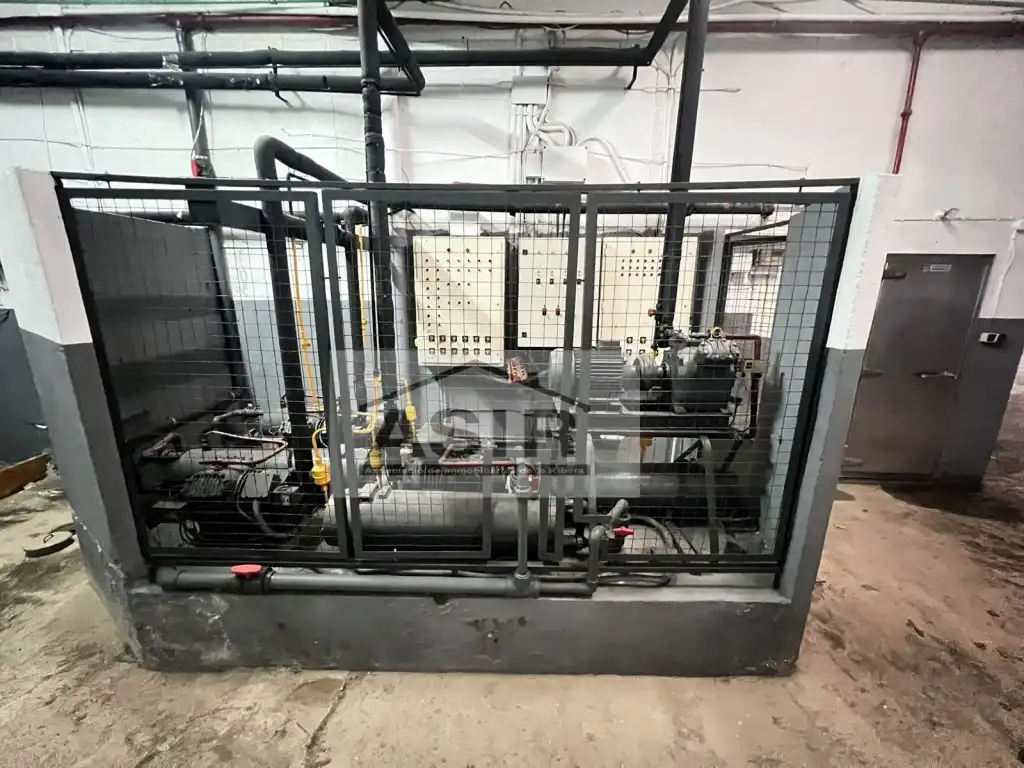 Nave industrial en venta en Corbera