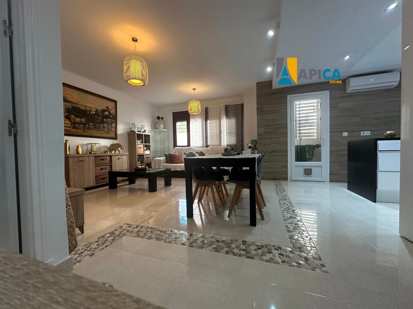 Sala de estar de Piso en venta en El Puerto de Santa María con Aire acondicionado, Piscina y Piscina comunitaria