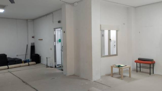 Local comercial en Alquiler en Los Palacios y Villafranca