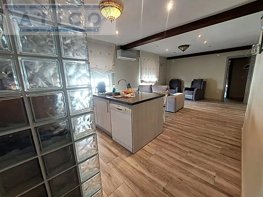 Kitchen of Houses for sale in Sevilla  with Air Conditioner and Terrace