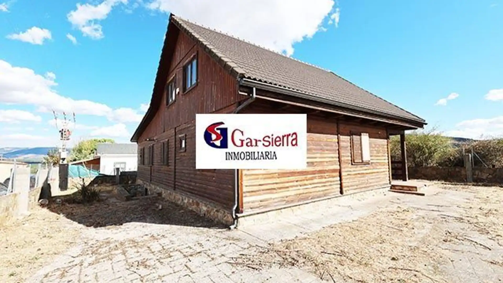 Vista exterior de Casa o chalet en venta en Buitrago del Lozoya con Calefacción