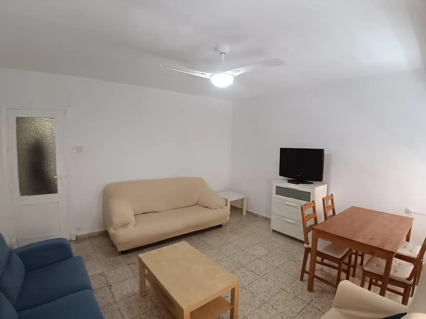 Sala d'estar de Pis de lloguer en Murcia amb Calefacció i Moblat