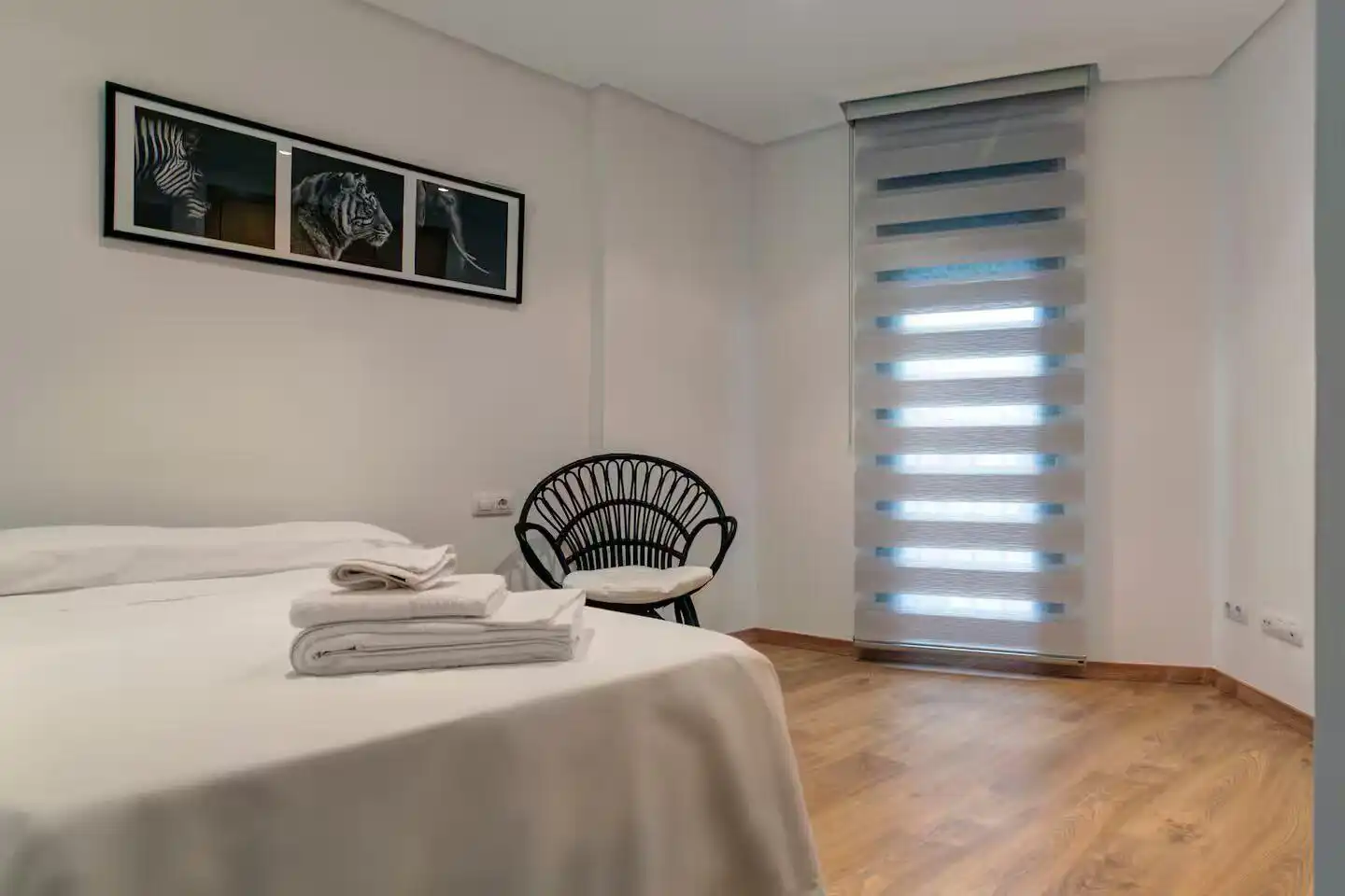 Flat for rent in Calle Santa Ángela de la Cruz, Encarnación - Regina