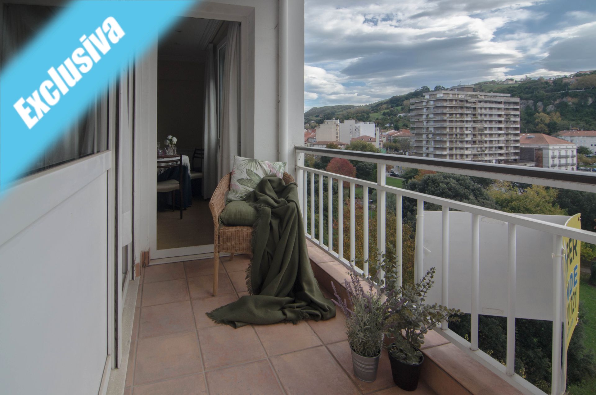 Balcony of Flat for sale in Laredo  with Heating, Terrace and Furnished