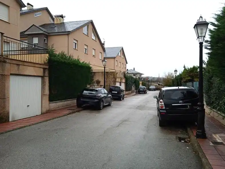 Exterior view of Detached homes for sale in Molinaseca  with Private garden and Terrace
