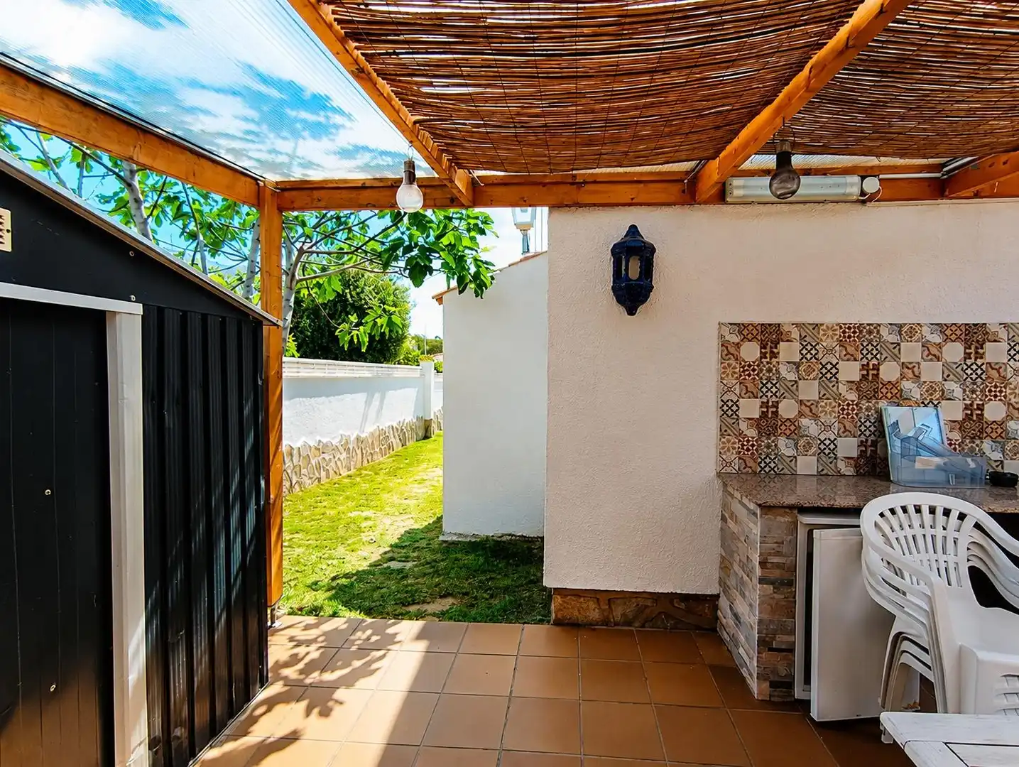 Terrassa de Casa o xalet en venda en Mont-roig del Camp amb Aire condicionat, Calefacció i Jardí privat
