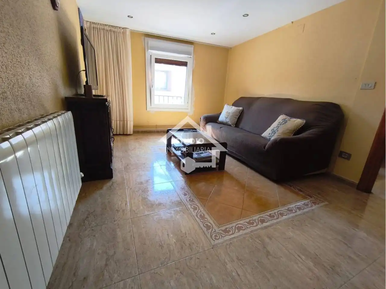 Living room of Houses for sale in Alesanco  with Heating, Private garden and Furnished
